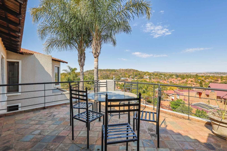3 Bedroom Property for Sale in Faerie Glen Gauteng