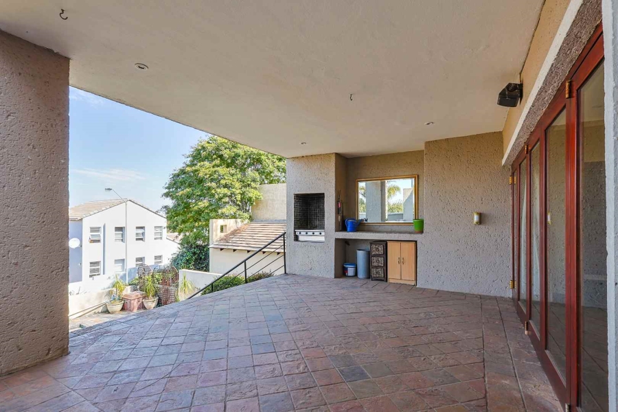 3 Bedroom Property for Sale in Faerie Glen Gauteng