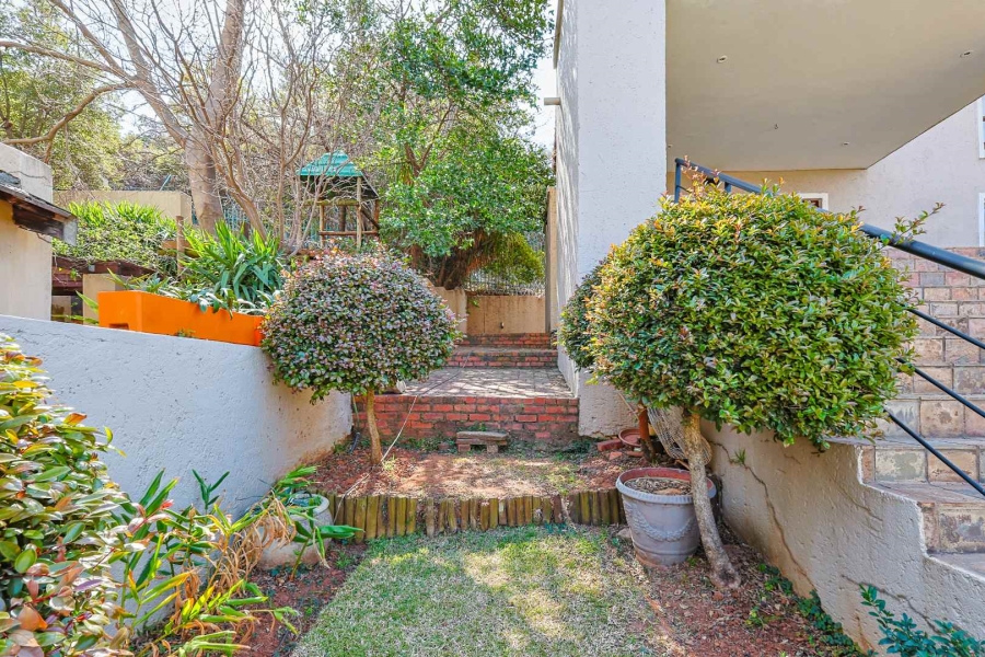 3 Bedroom Property for Sale in Faerie Glen Gauteng
