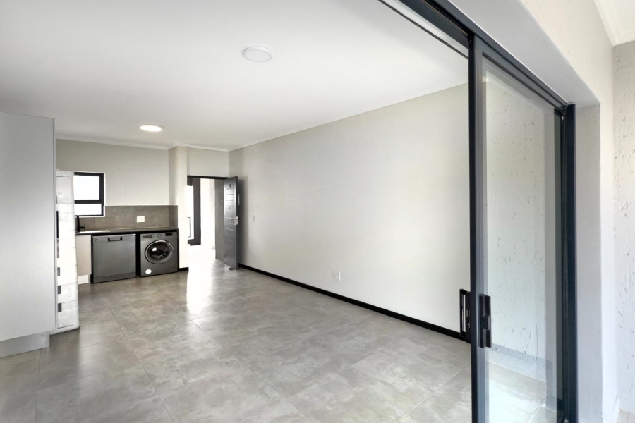 To Let 1 Bedroom Property for Rent in Fourways Gauteng