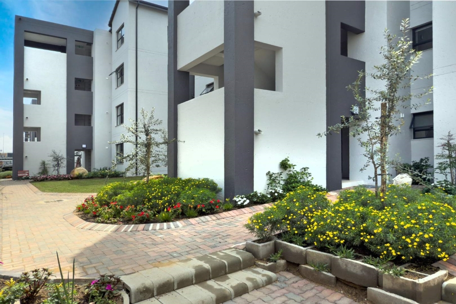 To Let 1 Bedroom Property for Rent in Fourways Gauteng
