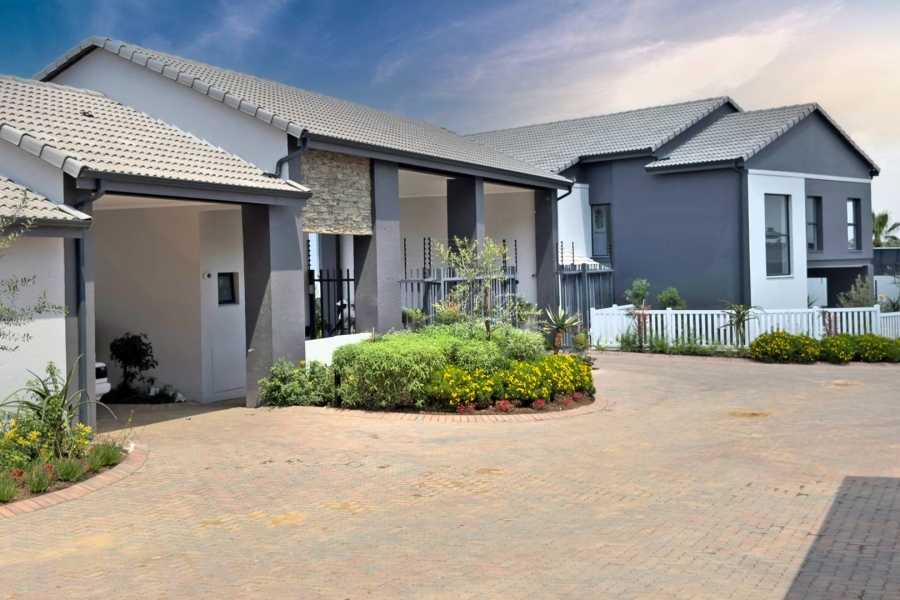 To Let 1 Bedroom Property for Rent in Fourways Gauteng