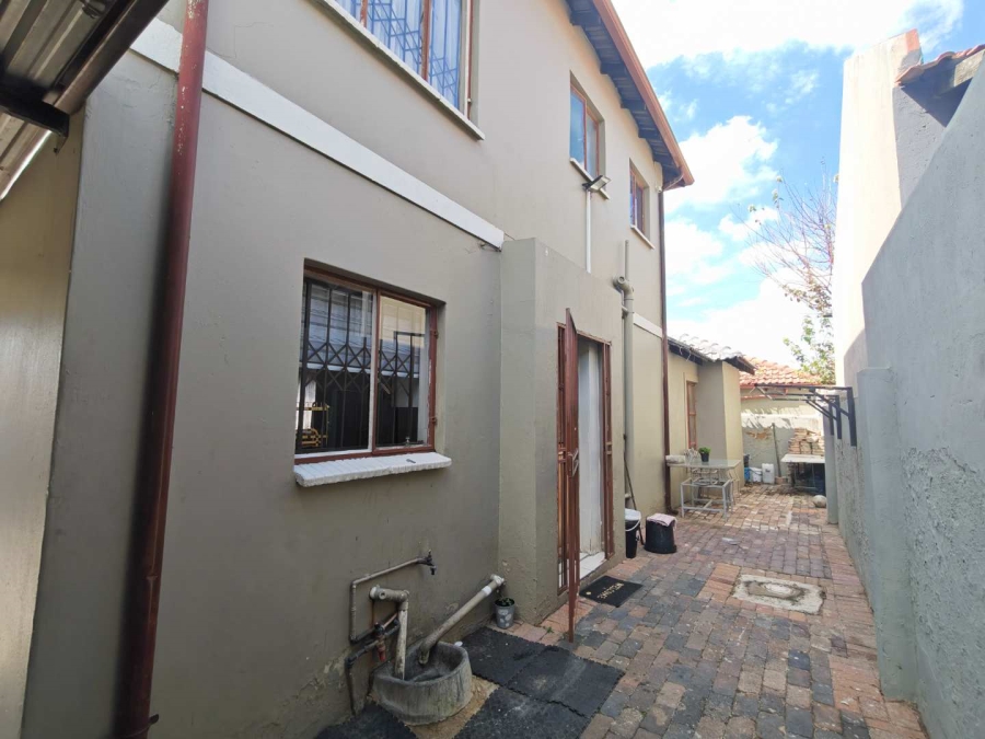 To Let 3 Bedroom Property for Rent in Cosmo City Gauteng
