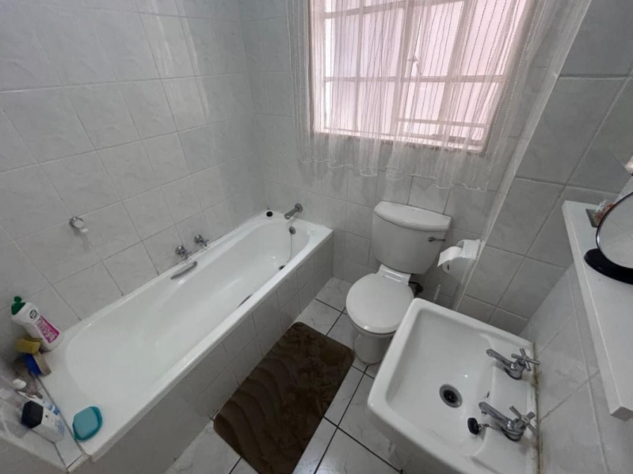 3 Bedroom Property for Sale in Eden Glen Gauteng