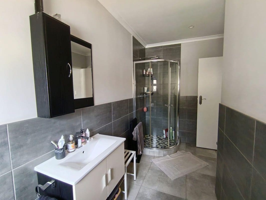 3 Bedroom Property for Sale in Sunnyridge Gauteng