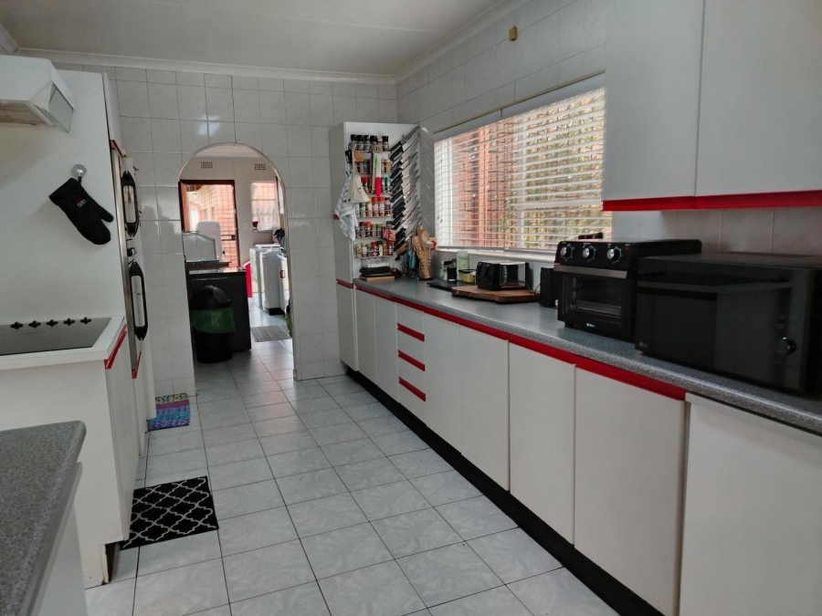 4 Bedroom Property for Sale in Mimosa Park Gauteng