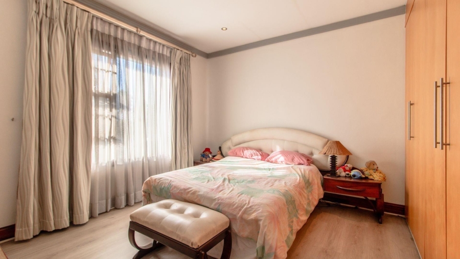 3 Bedroom Property for Sale in Bedfordview Gauteng