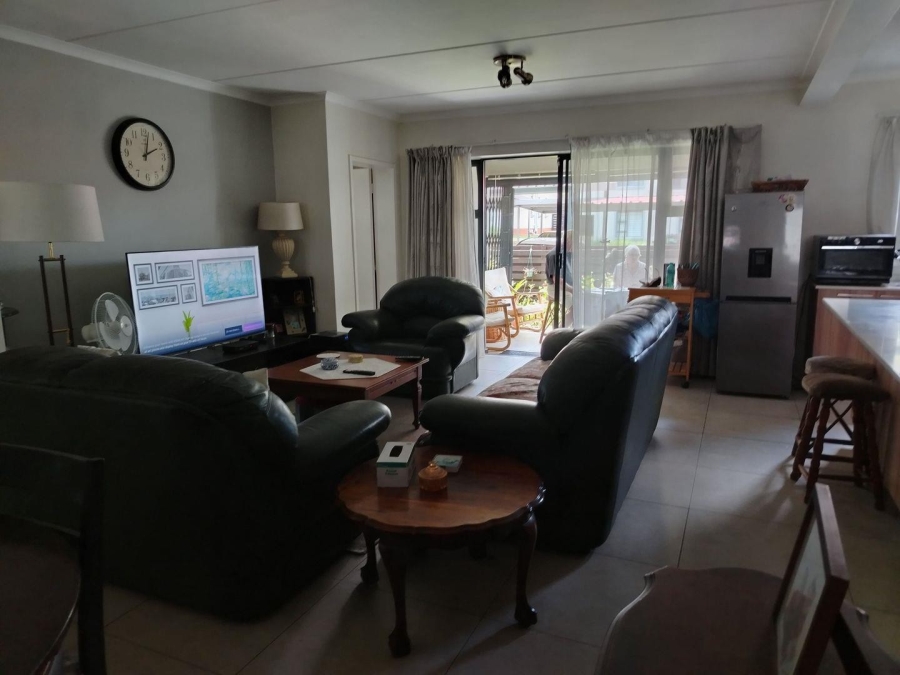 3 Bedroom Property for Sale in Longmeadow Gauteng