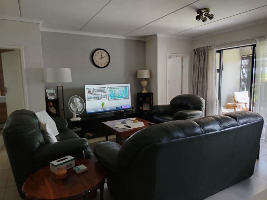 3 Bedroom Property for Sale in Longmeadow Gauteng