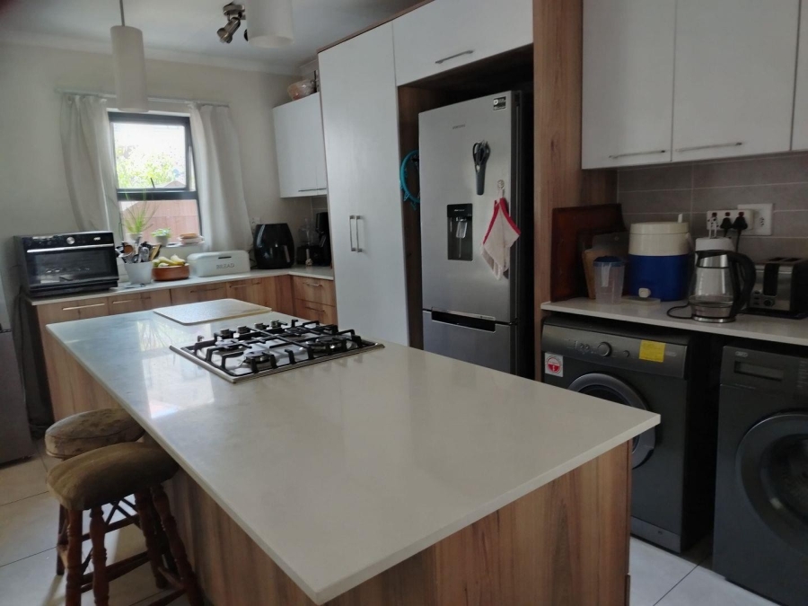 3 Bedroom Property for Sale in Longmeadow Gauteng
