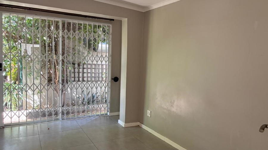 2 Bedroom Property for Sale in Westdene Gauteng