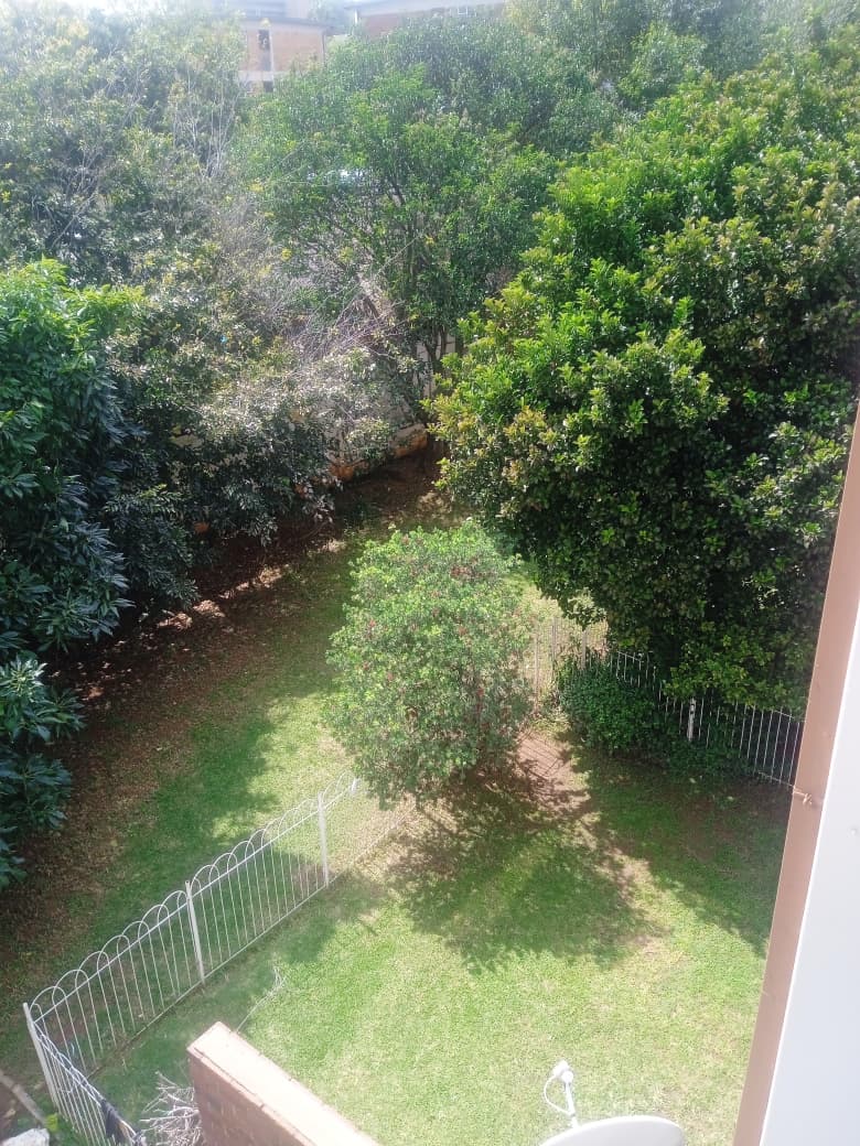 2 Bedroom Property for Sale in Florida Lake Gauteng