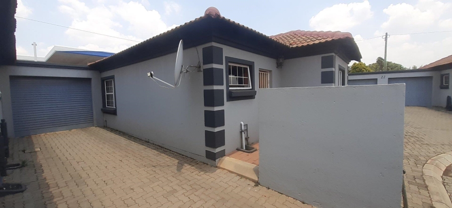2 Bedroom Property for Sale in The Orchards Gauteng
