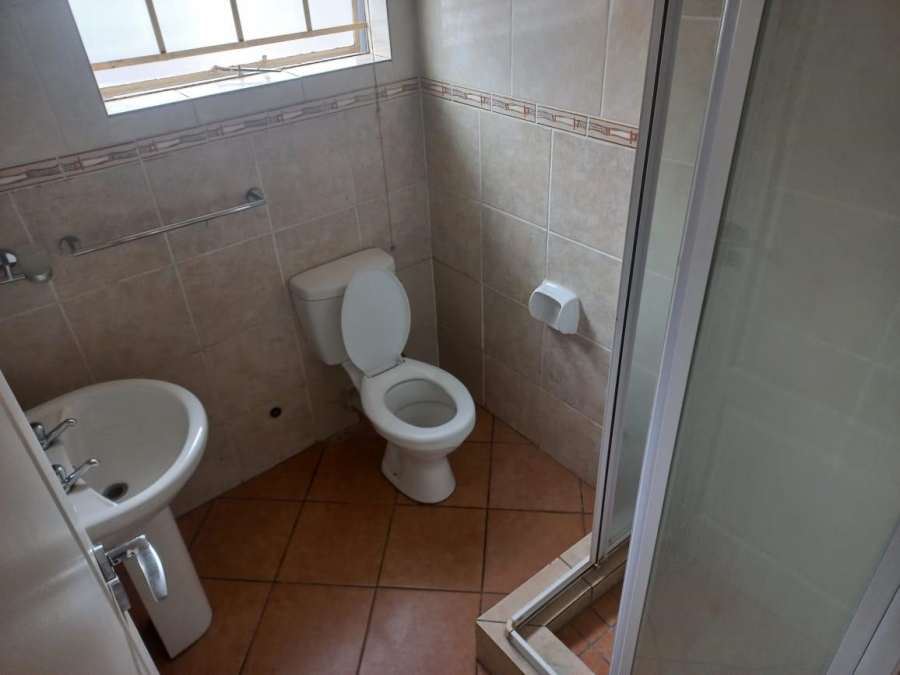 2 Bedroom Property for Sale in The Orchards Gauteng