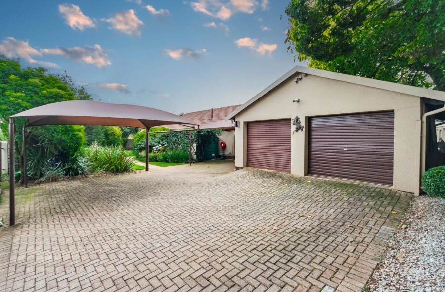 3 Bedroom Property for Sale in Monument Gauteng