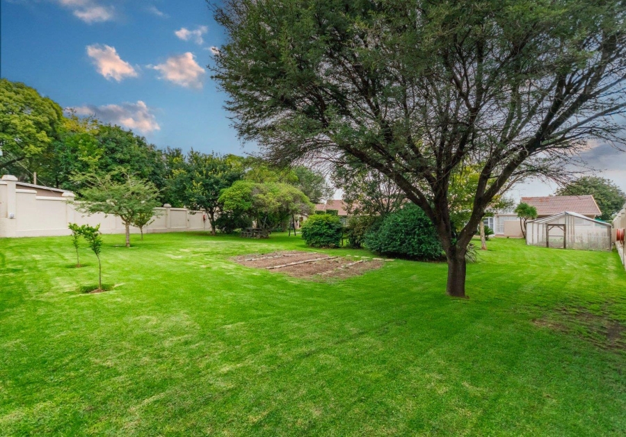 3 Bedroom Property for Sale in Monument Gauteng