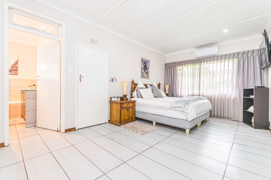 3 Bedroom Property for Sale in Monument Gauteng