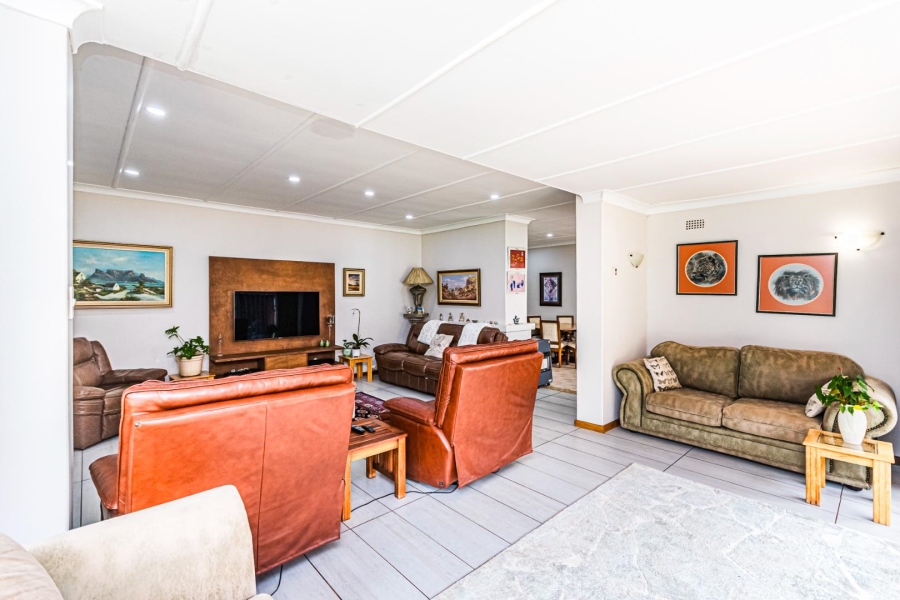3 Bedroom Property for Sale in Monument Gauteng