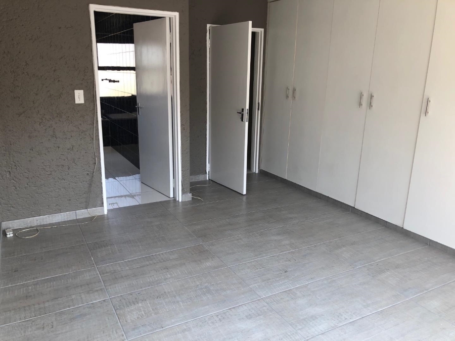 To Let 3 Bedroom Property for Rent in Hyde Park Gauteng