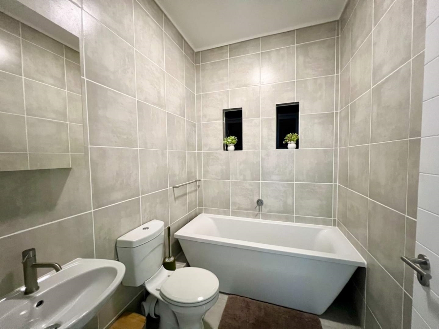 2 Bedroom Property for Sale in Linbro Park Gauteng