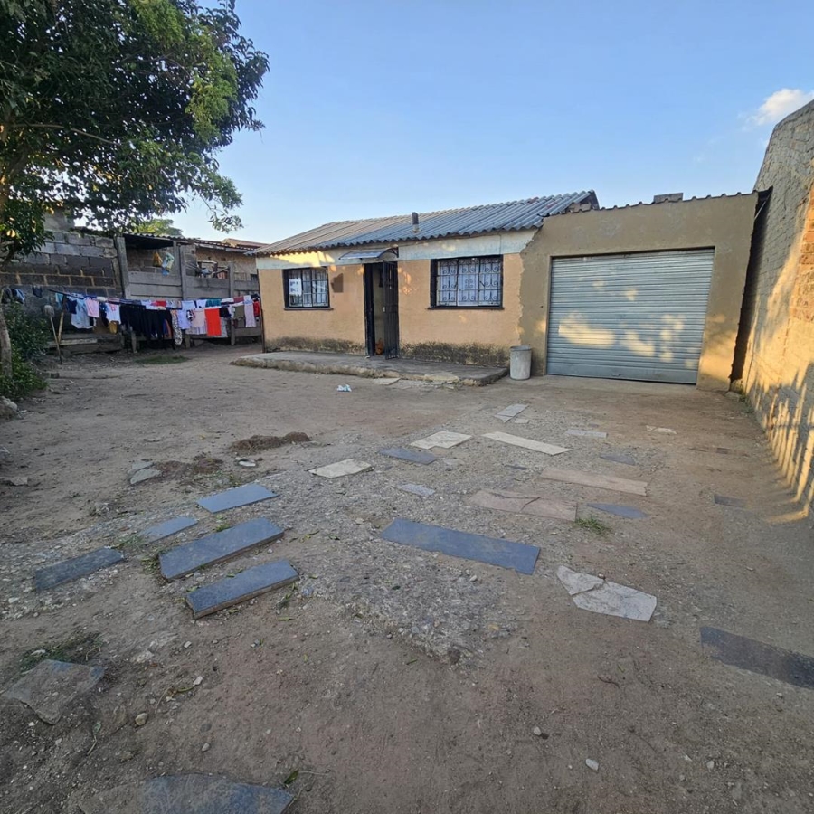 7 Bedroom Property for Sale in Umthambeka Gauteng