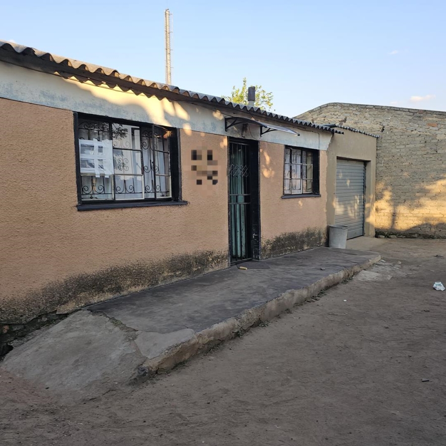 7 Bedroom Property for Sale in Umthambeka Gauteng