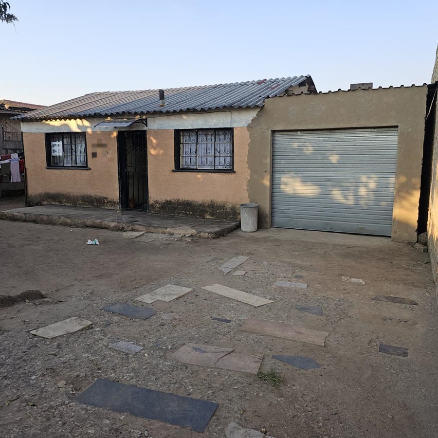 7 Bedroom Property for Sale in Umthambeka Gauteng