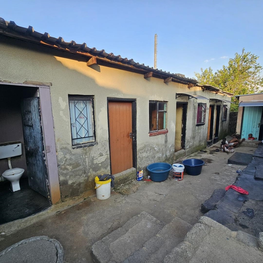 7 Bedroom Property for Sale in Umthambeka Gauteng