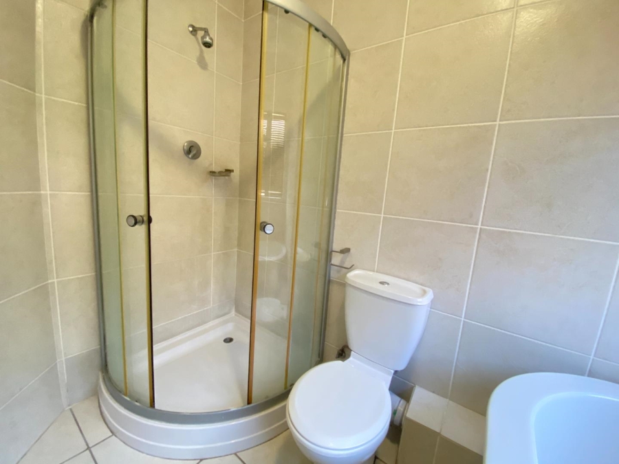 2 Bedroom Property for Sale in Glenvista Gauteng