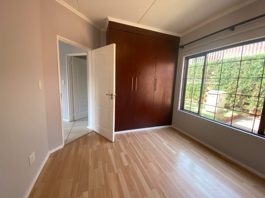 2 Bedroom Property for Sale in Glenvista Gauteng