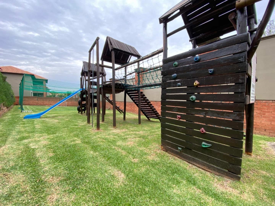 2 Bedroom Property for Sale in Glenvista Gauteng