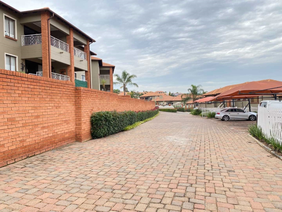 2 Bedroom Property for Sale in Glenvista Gauteng