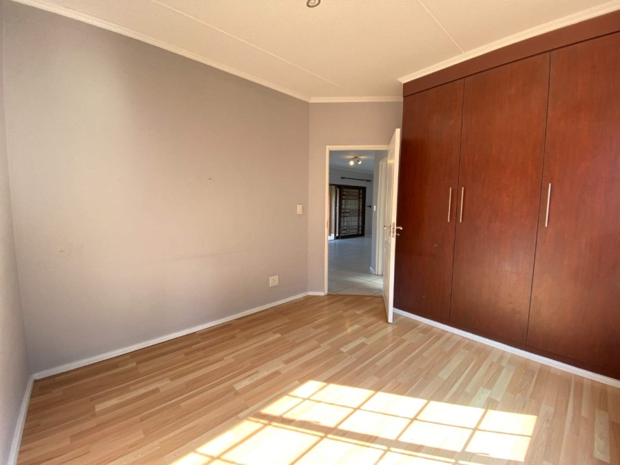 2 Bedroom Property for Sale in Glenvista Gauteng