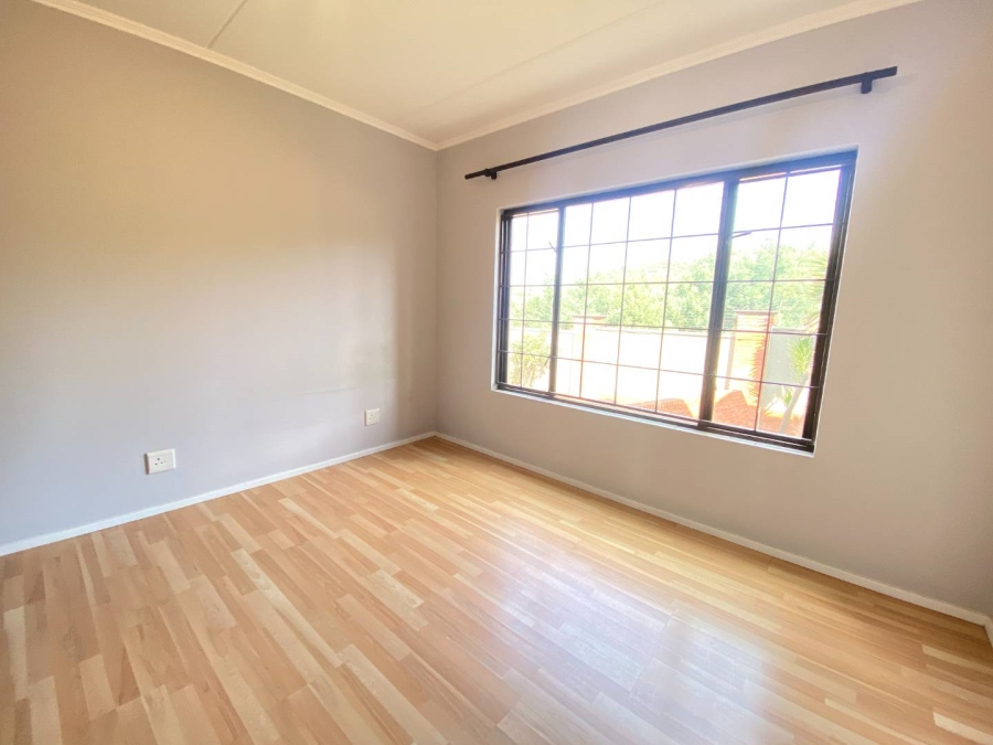 2 Bedroom Property for Sale in Glenvista Gauteng