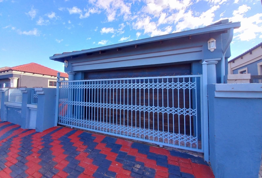 3 Bedroom Property for Sale in Elandspoort Gauteng
