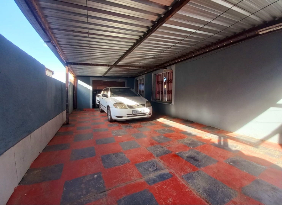 3 Bedroom Property for Sale in Elandspoort Gauteng