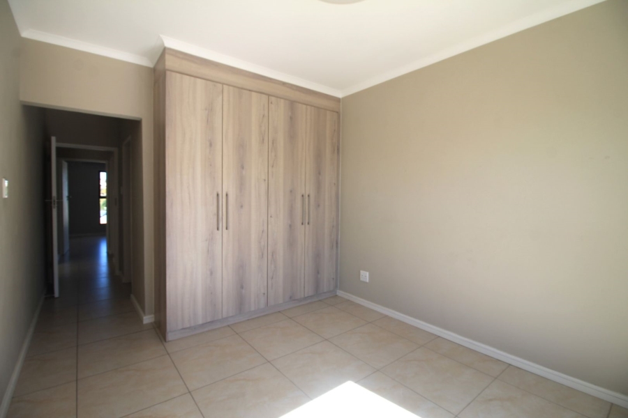 To Let 2 Bedroom Property for Rent in North Riding Gauteng