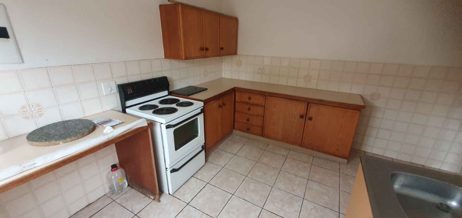 2 Bedroom Property for Sale in Fleurhof Gauteng