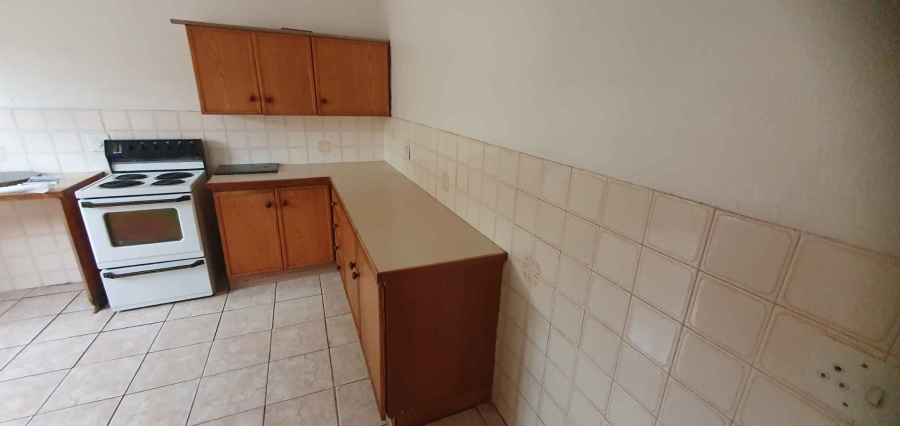 2 Bedroom Property for Sale in Fleurhof Gauteng