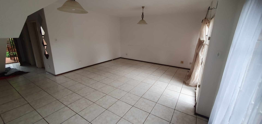 2 Bedroom Property for Sale in Fleurhof Gauteng