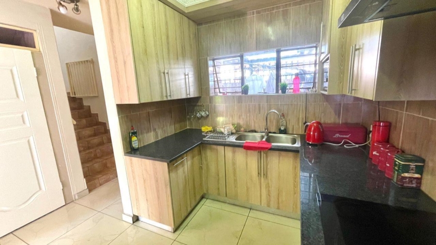 2 Bedroom Property for Sale in Weavind Park Gauteng