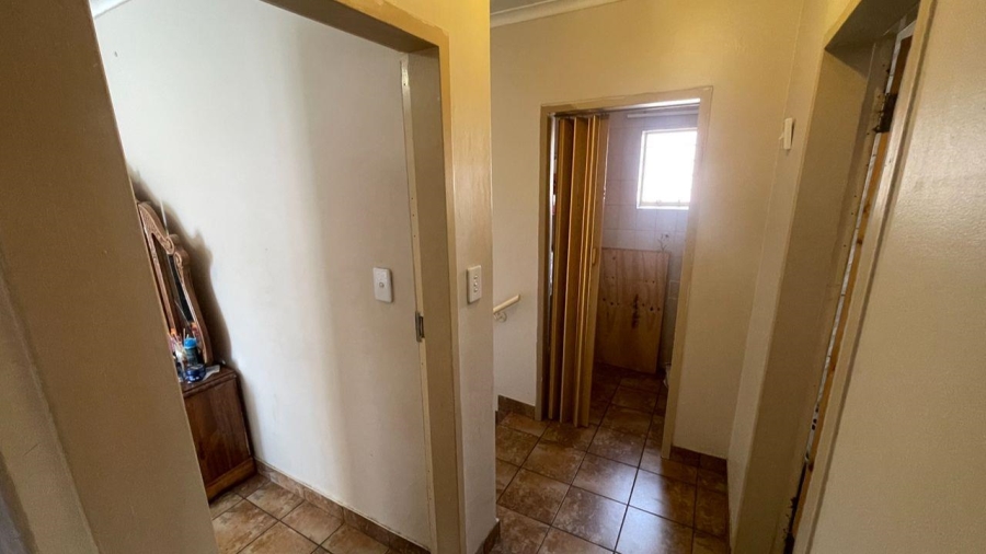2 Bedroom Property for Sale in Weavind Park Gauteng