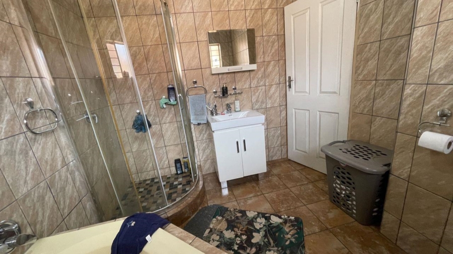 2 Bedroom Property for Sale in Weavind Park Gauteng