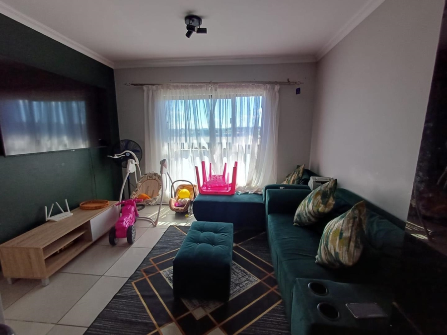 2 Bedroom Property for Sale in Fleurhof Gauteng