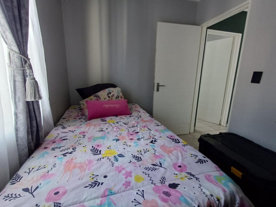 2 Bedroom Property for Sale in Fleurhof Gauteng