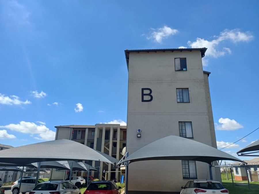 2 Bedroom Property for Sale in Fleurhof Gauteng