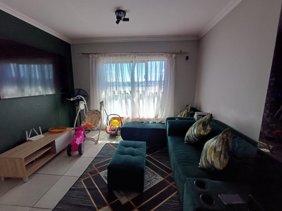 2 Bedroom Property for Sale in Fleurhof Gauteng