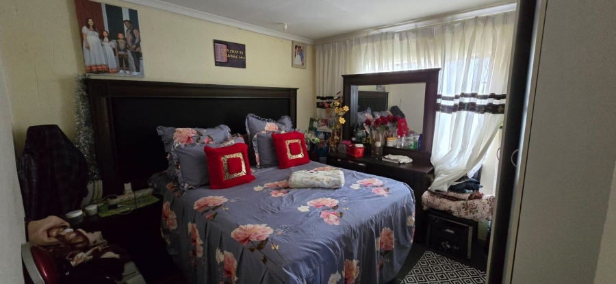 2 Bedroom Property for Sale in Chloorkop Gauteng