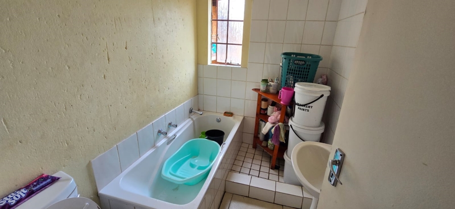 2 Bedroom Property for Sale in Chloorkop Gauteng