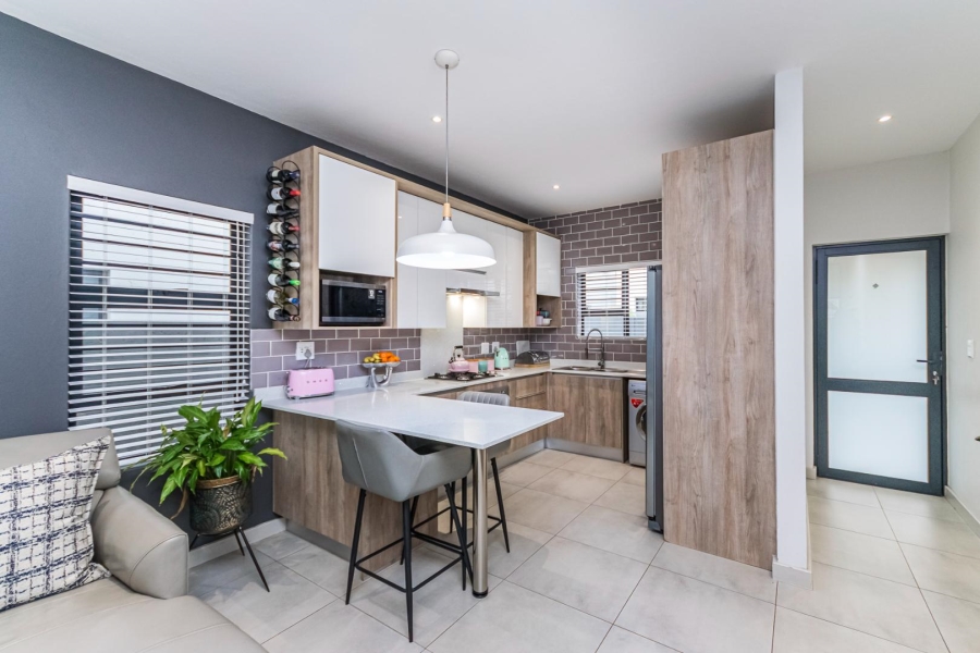 3 Bedroom Property for Sale in Pinehaven Gauteng